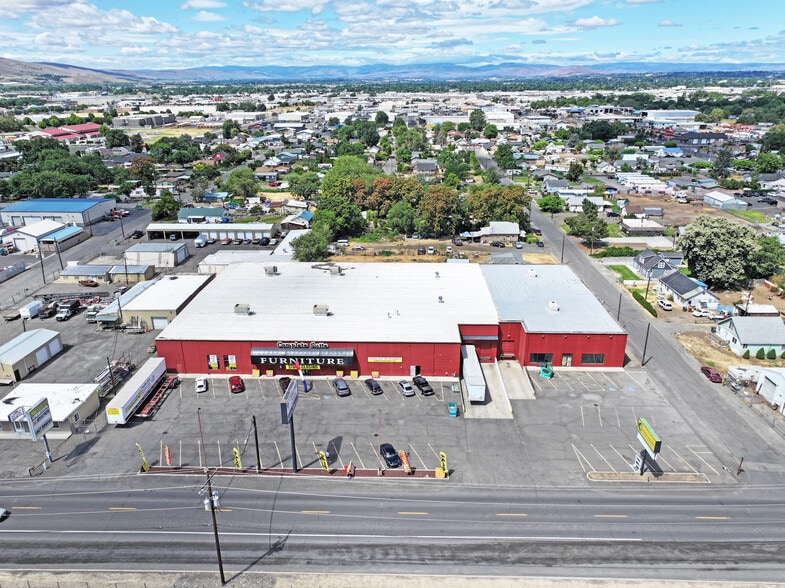 More Photos Of 1900 Rudkin Rd, Yakima Freestanding For Lease