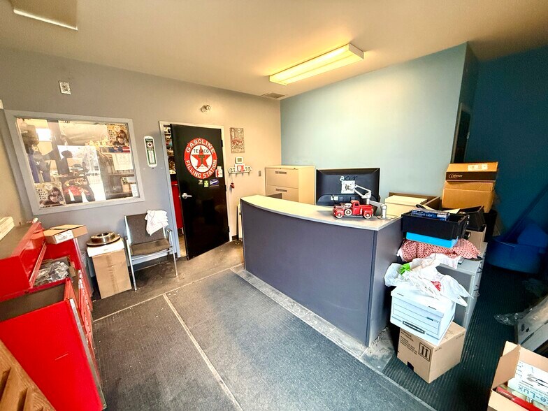 More Photos Of 4608 62 St, Red Deer Warehouse For Sale
