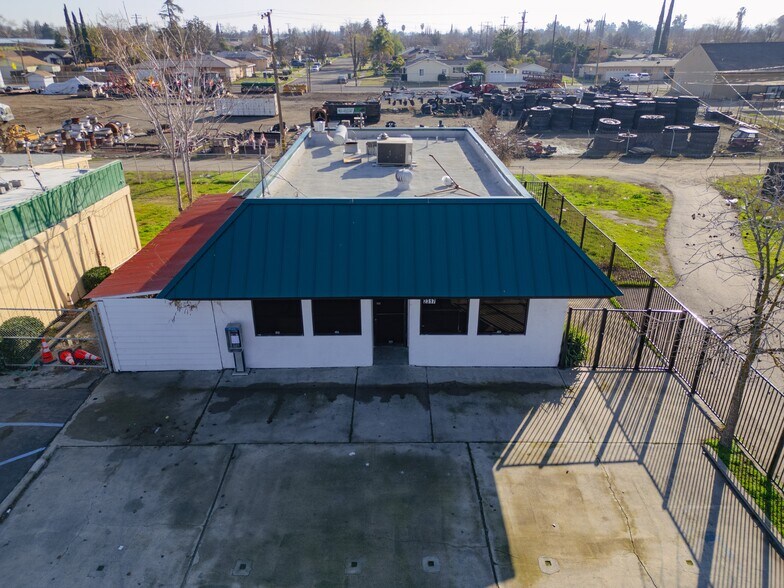 More Photos Of 2317 Blossom St, Dos Palos Restaurant For Sale