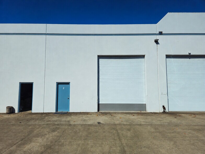 More Photos Of 46 Digital Dr, Novato Light Distribution For Sale