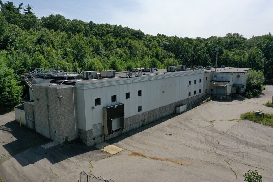 More Photos Of 58B Main St, Bolton Light Distribution For Lease