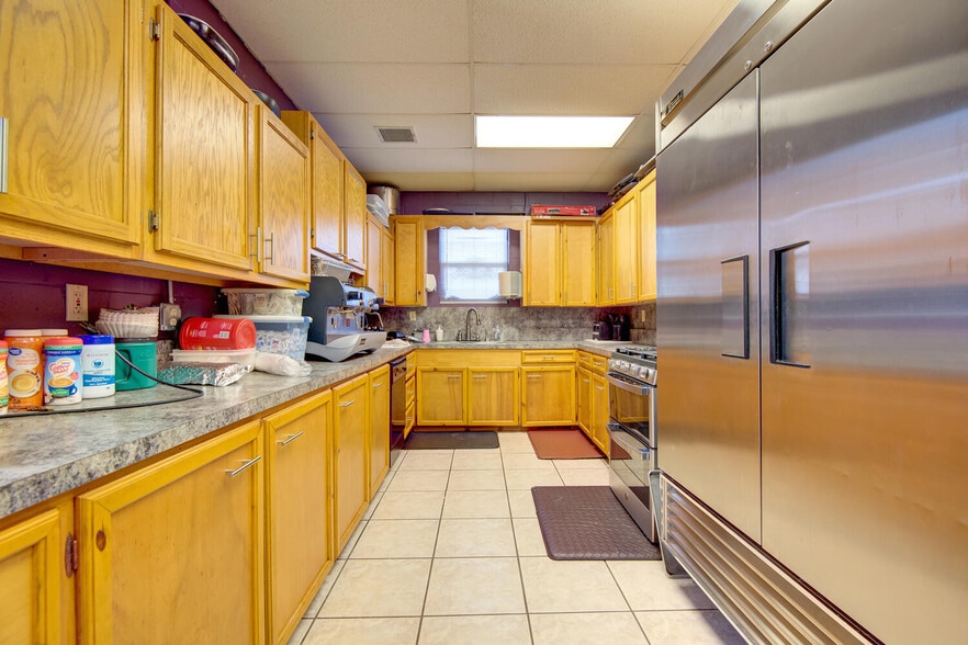 More Photos Of 2833 W Main St, Jenks Religious Facility For Sale