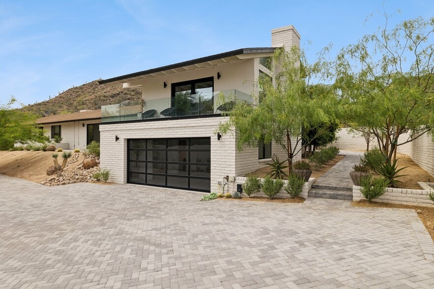 Primary Photo Of 5801 E Surrey Dr, Cave Creek Apartments For Sale