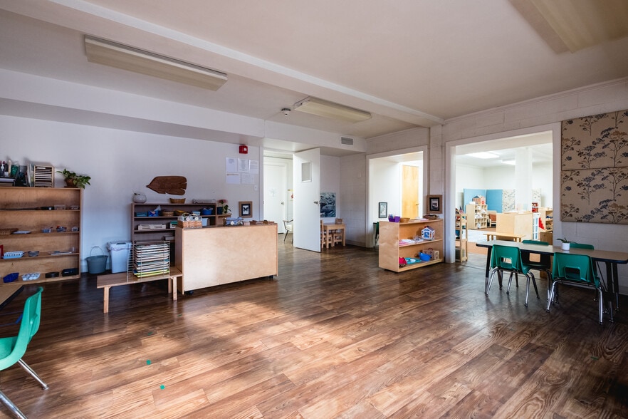 More Photos Of 4401 Woodlawn Dr, Little Rock Religious Facility For Sale