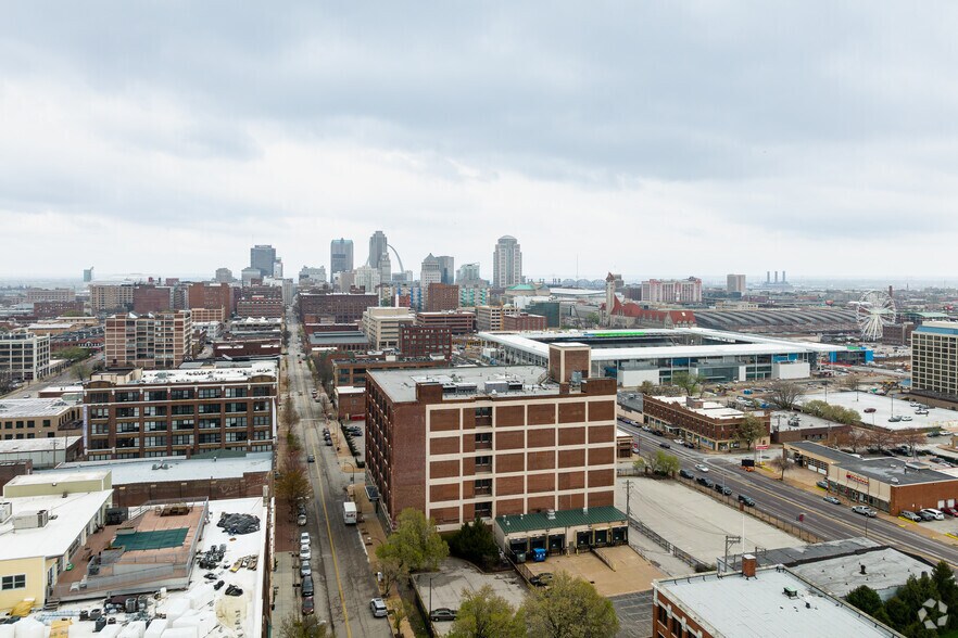 More Photos Of 2300 Locust St, Saint Louis Office For Lease