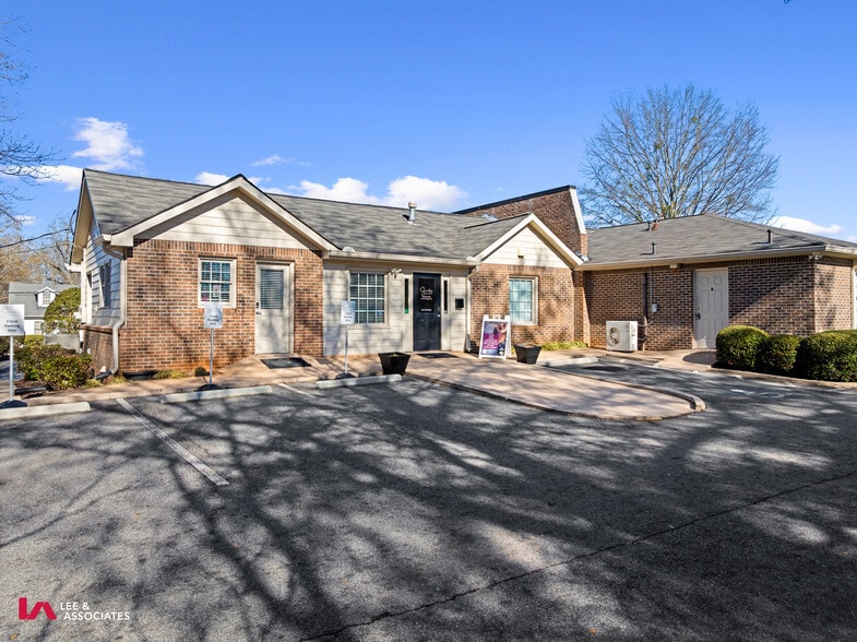 More Photos Of 203 Pirkle Ferry Rd, Cumming Office For Sale