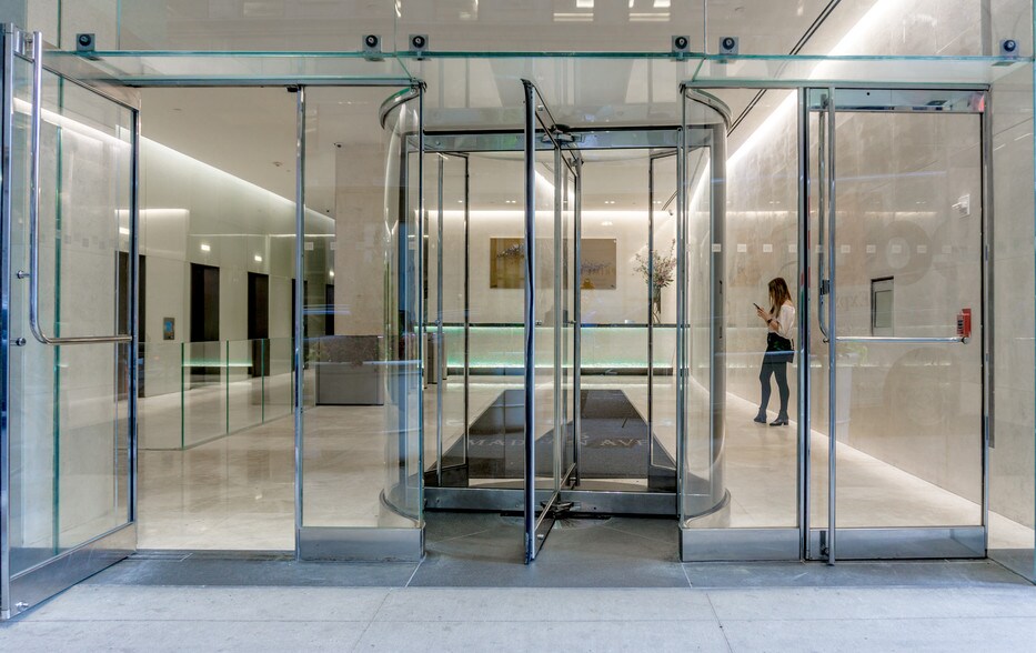 More Photos Of 295 Madison Ave, New York Office For Lease