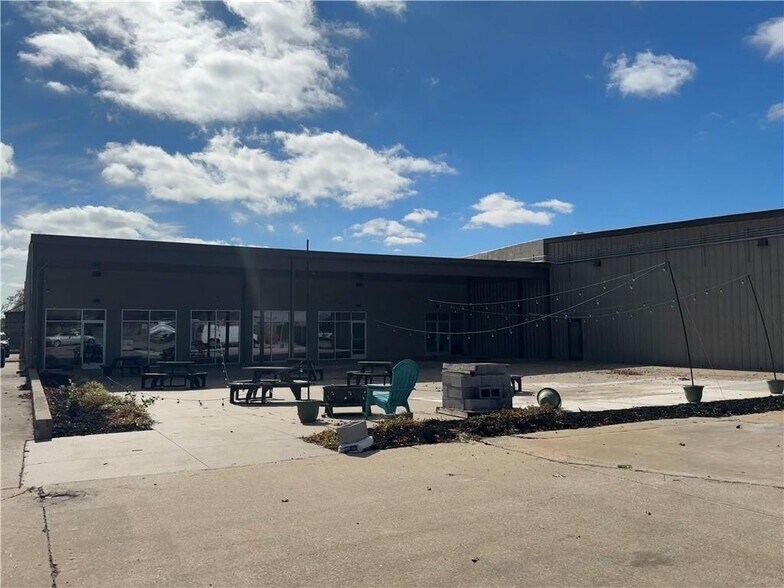 More Photos Of 1705 S Walton Blvd, Bentonville Office For Sale