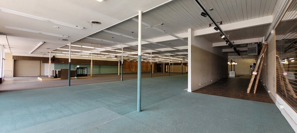 More Photos Of 2515 6th Ave N, Great Falls General Retail For Sale