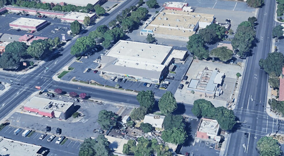 More Photos Of 106-108 W Main St, Woodland General Retail For Sale