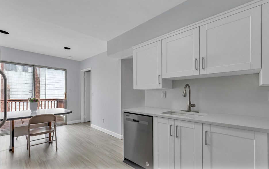 More Photos Of 2461 Merrick Ave, Merrick Medical For Sale