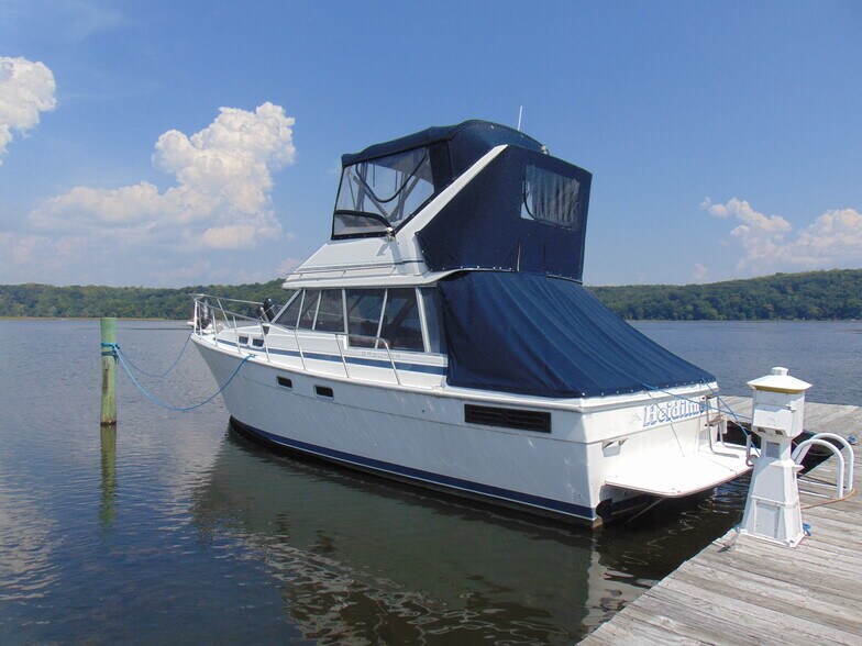 More Photos Of 121 Willow Landing Rd, Stafford Marina For Sale