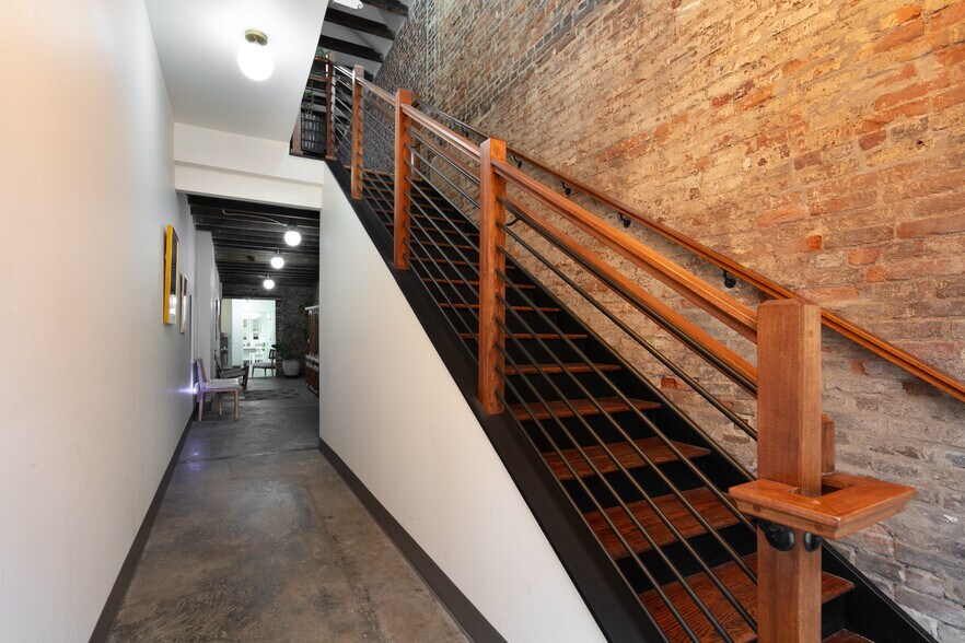 More Photos Of 169-171 N Limestone, Lexington Loft Creative Space For Sale