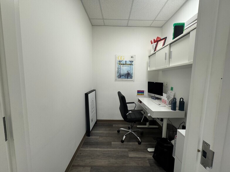More Photos Of 6681 NE Roswell Rd, Atlanta Freestanding For Lease
