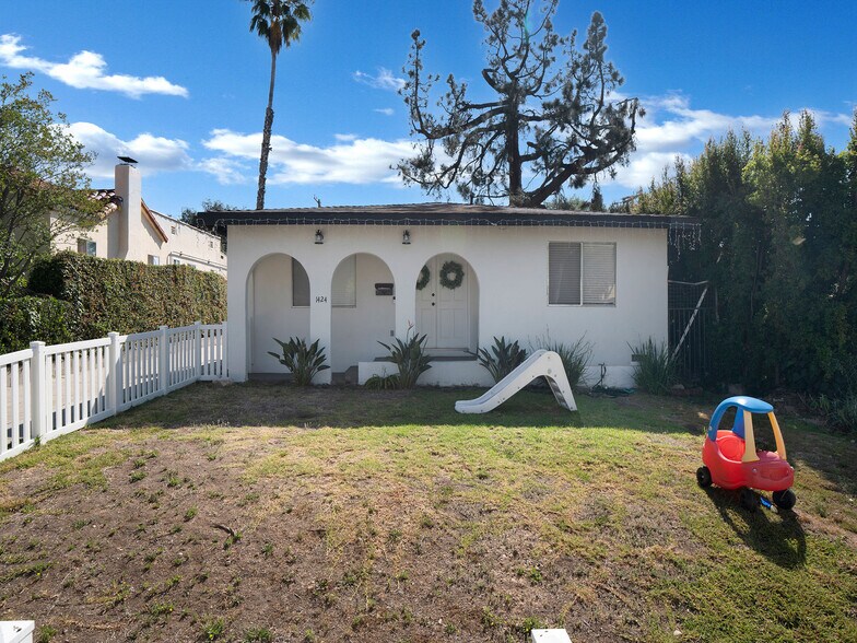 More Photos Of 1428 N Hill Ave, Pasadena Multifamily For Sale