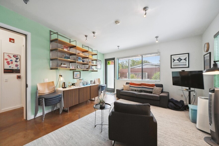 More Photos Of 1010 Grayson St, Berkeley Office Residential For Sale