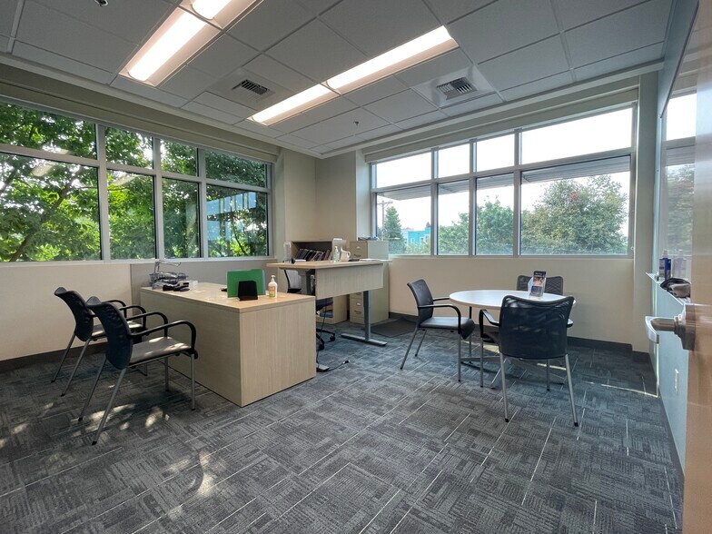 More Photos Of 2740 SE Powell Blvd, Portland Office For Lease