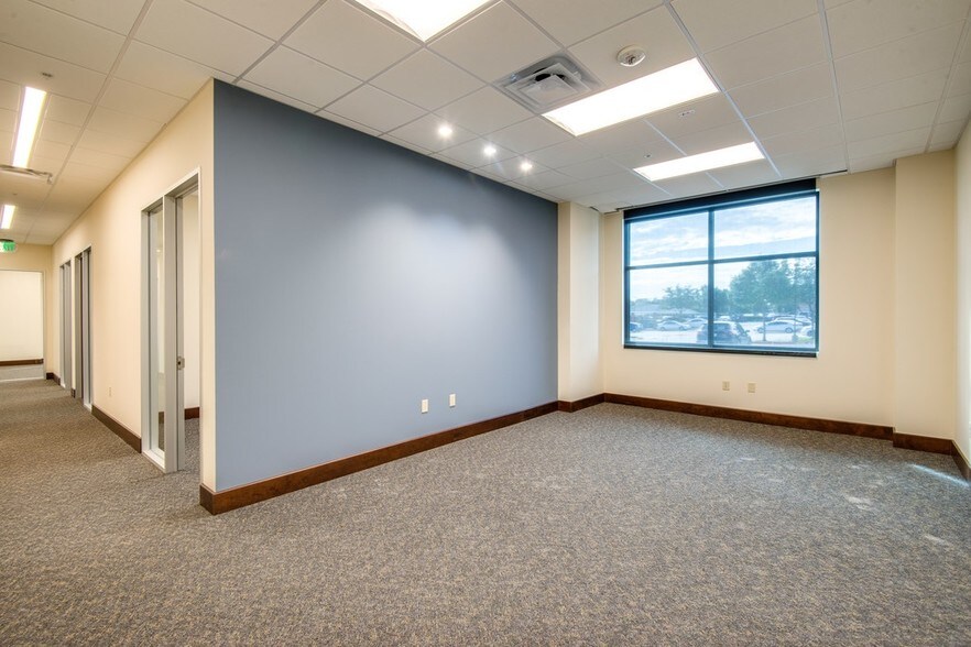 More Photos Of 1225 S Main St, Grapevine Loft Creative Space For Lease