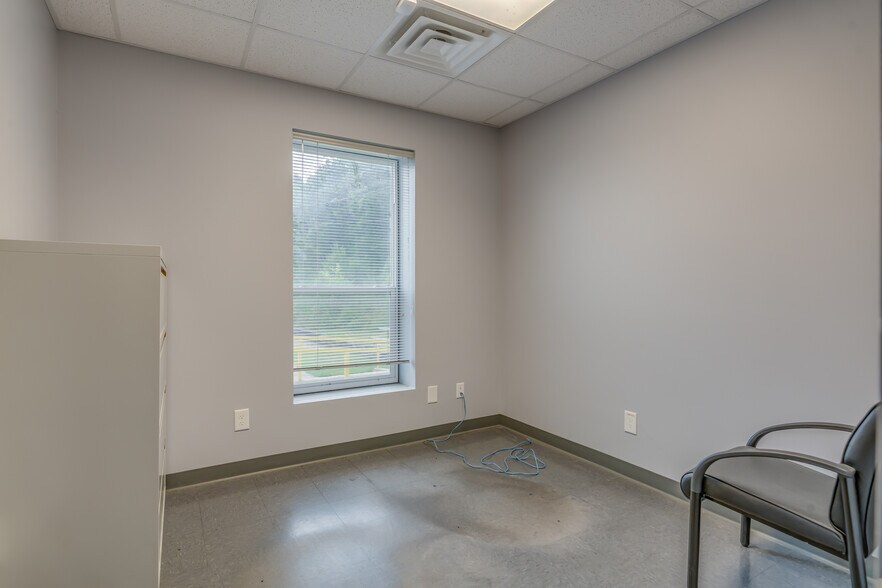 More Photos Of 371 G and S Rd, Prattville Warehouse For Lease