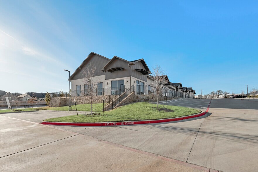 More Photos Of 250 Gerault Rd, Flower Mound Medical For Sale
