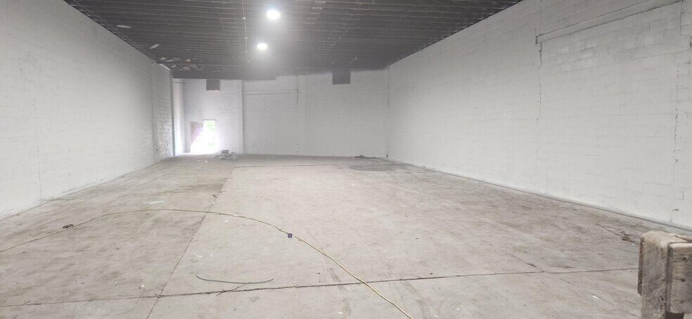 More Photos Of 80 Oliver St, Wisconsin Rapids Manufacturing For Sale