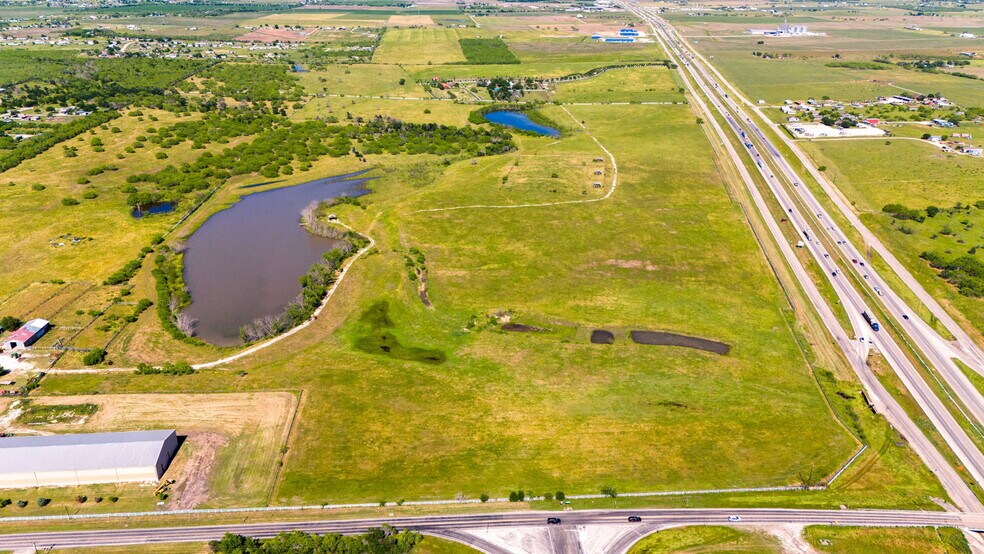 More Photos Of 7870 W Interstate 10, Seguin Land For Sale