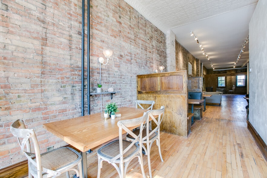 More Photos Of 2220-2226 N Central Ave, Saint Anthony Storefront Retail Office For Lease