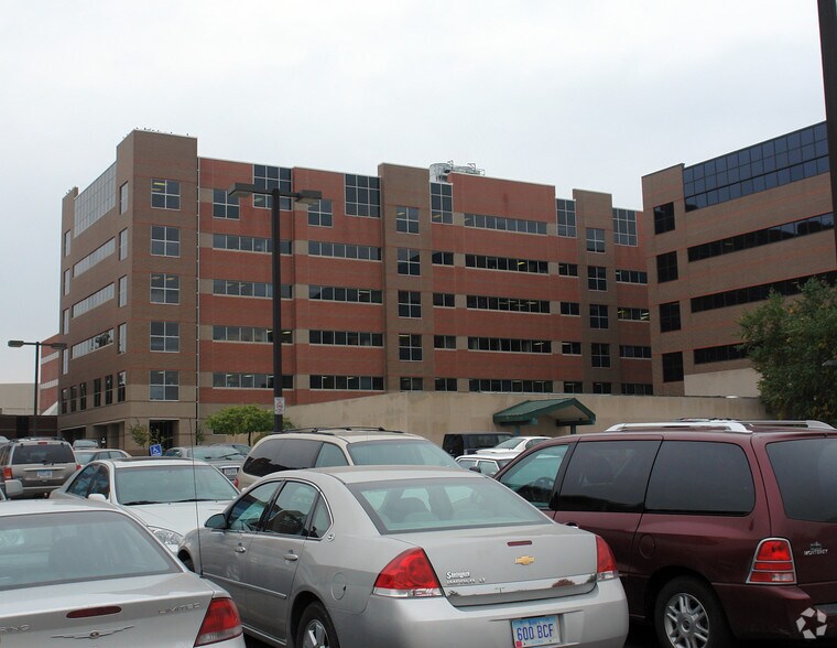 More Photos Of 1200 Pleasant St, Des Moines Hospital For Lease