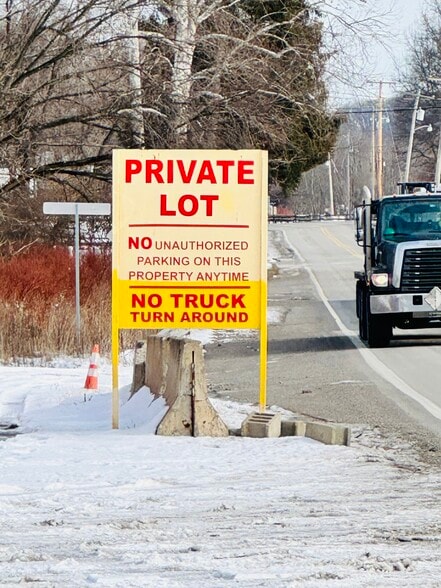 More Photos Of 1635 New Stanton Ruffsdale Rd, Hunker Parking Lot For Sale