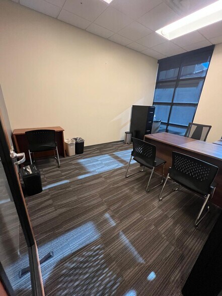 More Photos Of 9927 E Bell Rd, Scottsdale Medical For Lease