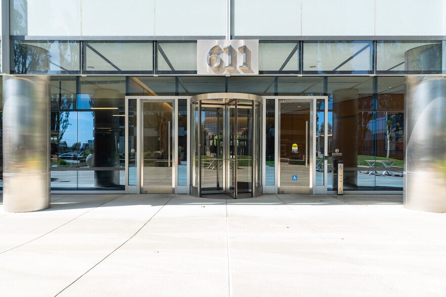 More Photos Of 611 Gateway Blvd, South San Francisco Coworking Space