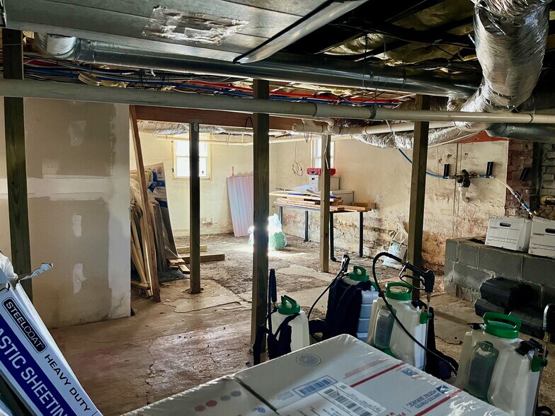 More Photos Of 4105 Central Avenue Pike, Knoxville Office For Lease