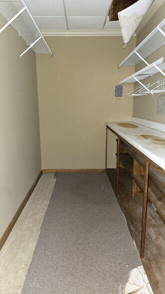 More Photos Of 701 Oakland Ave, Helena Storefront Retail Office For Sale