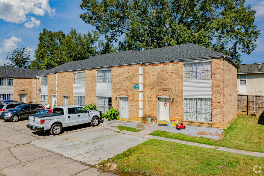 More Photos Of 1718 Boulevard De Province, Baton Rouge Multifamily For Sale