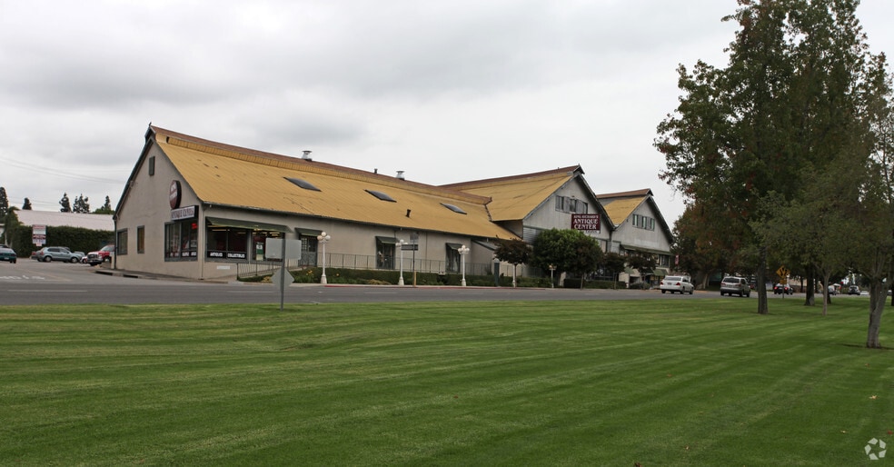 More Photos Of 12310-12320 Penn St, Whittier Unknown For Lease