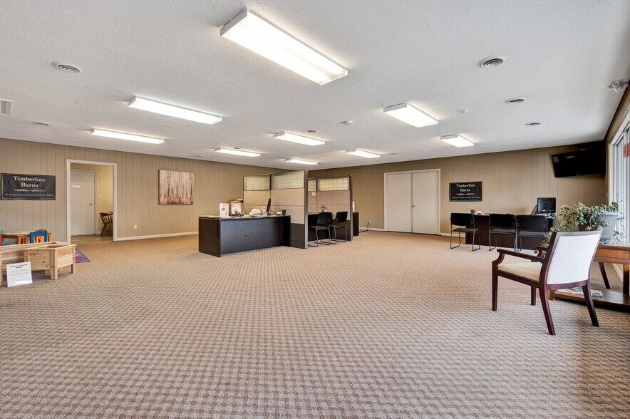 More Photos Of 6878 N Lee Hwy, Cleveland Storefront Retail Office For Sale