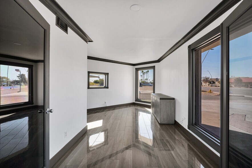 More Photos Of 925 N Scottsdale Rd, Scottsdale Land For Lease