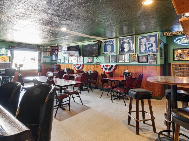 More Photos Of 1015 Chestnut St, Carlin Convenience Store For Sale