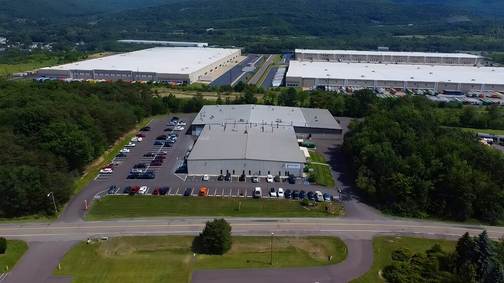 More Photos Of 550 Stewart Rd, Wilkes-Barre Manufacturing For Sale