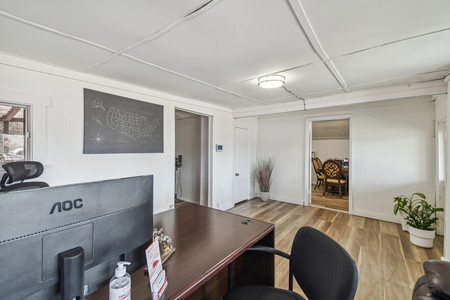 More Photos Of 6432 N Orange Blossom Trl, Orlando Auto Dealership For Sale