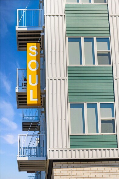 More Photos Of 176 Robert St S, Saint Paul Apartments For Lease