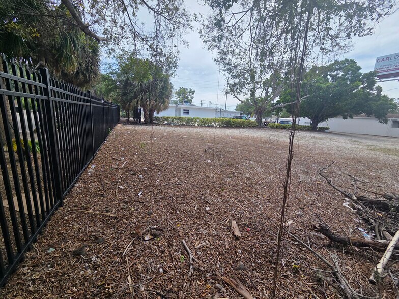 More Photos Of 400 15th St N, Saint Petersburg Office For Lease