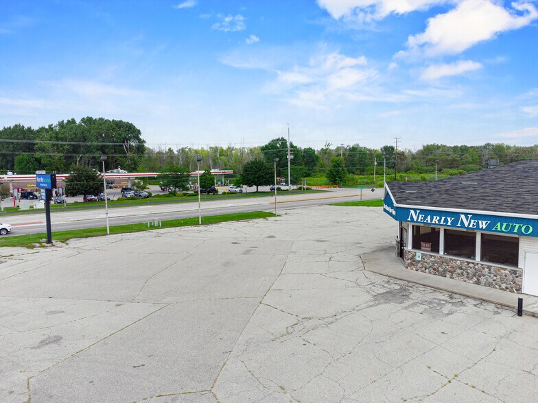 More Photos Of W7293 US Highway 10 114, Menasha Auto Dealership For Sale