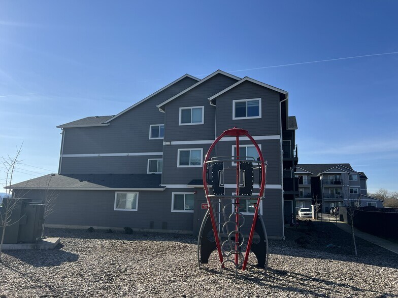 More Photos Of 972 N 2nd St, Jefferson Multifamily For Sale