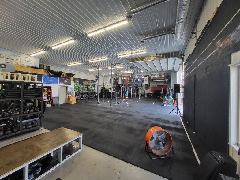 More Photos Of W5037 Amy Ave, Kaukauna Service For Lease