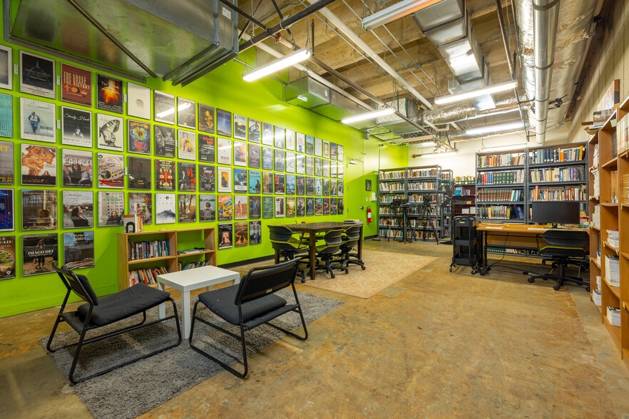 More Photos Of 200 Madison Ave, Memphis Office For Lease