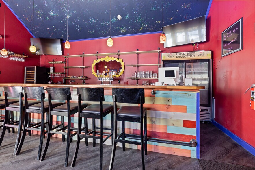 More Photos Of 205 W Main St, Liberty Restaurant For Sale