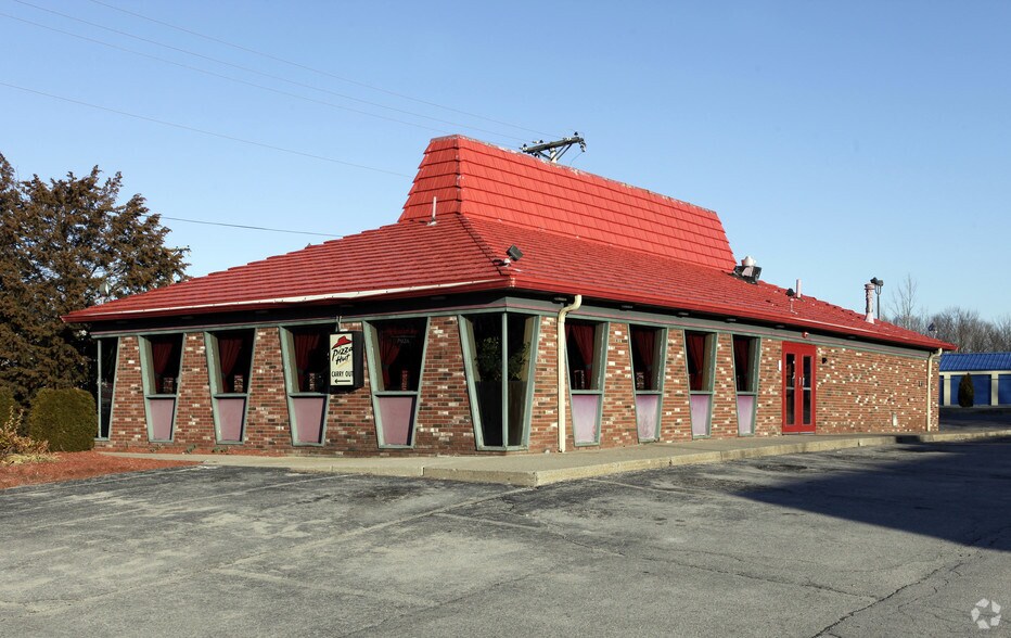 More Photos Of 1730 Diamond Hill Rd, Woonsocket Restaurant For Sale