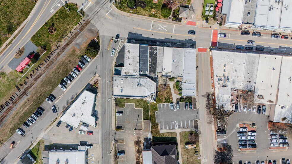 More Photos Of 100 Main St, Fort Mill Loft Creative Space For Lease