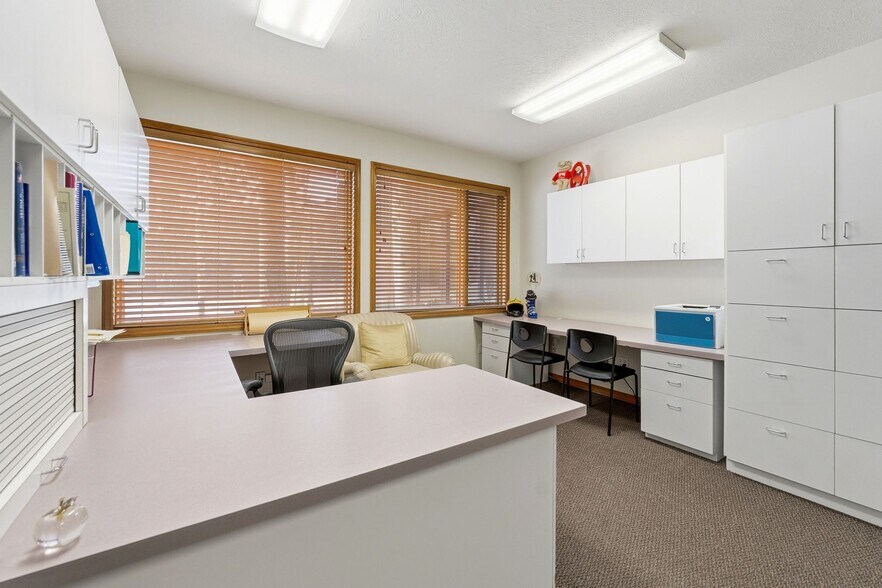 More Photos Of 1762 Prospector Ave, Park City Office For Lease